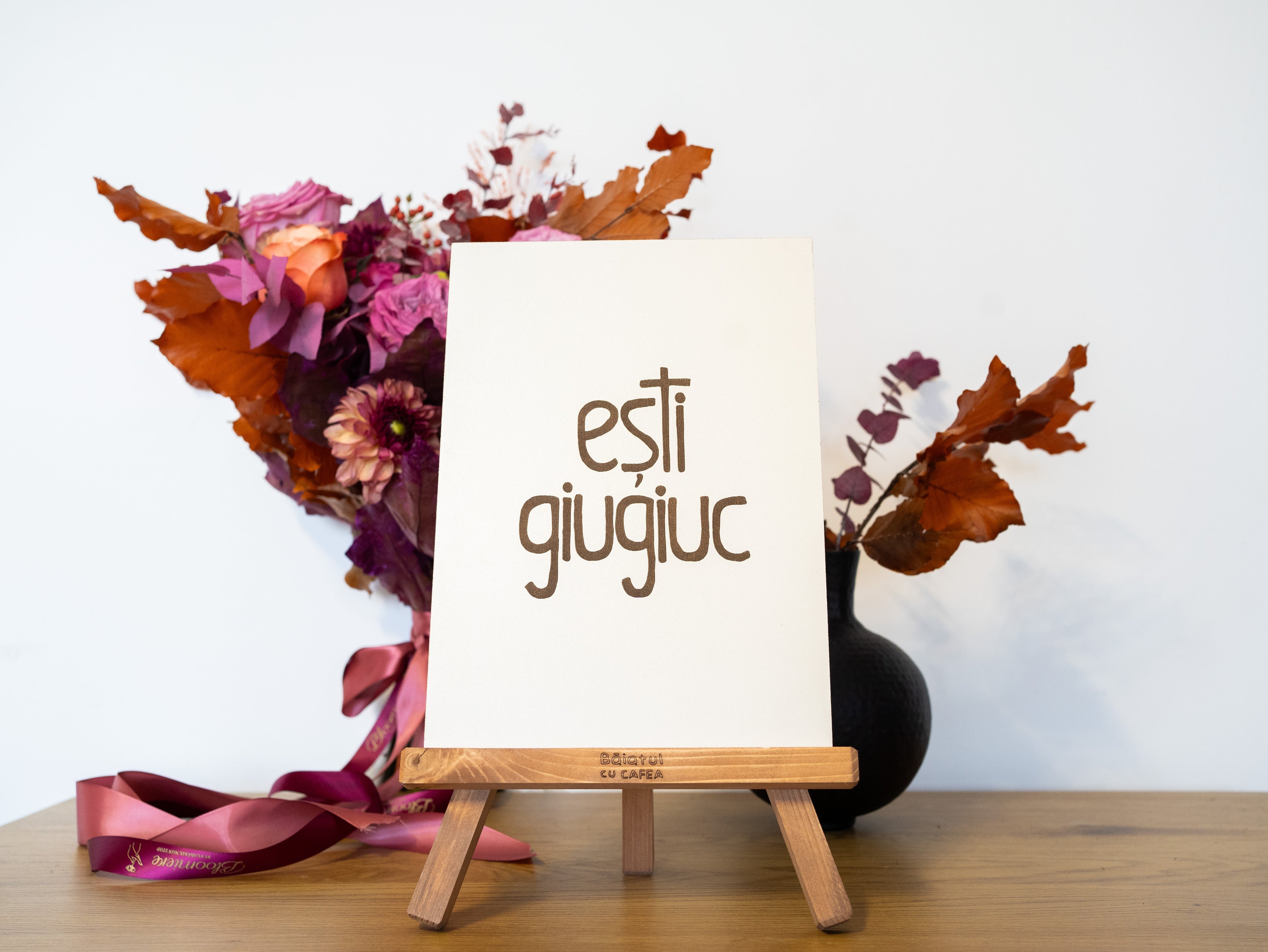 Șevalet "Ești Giugiuc"